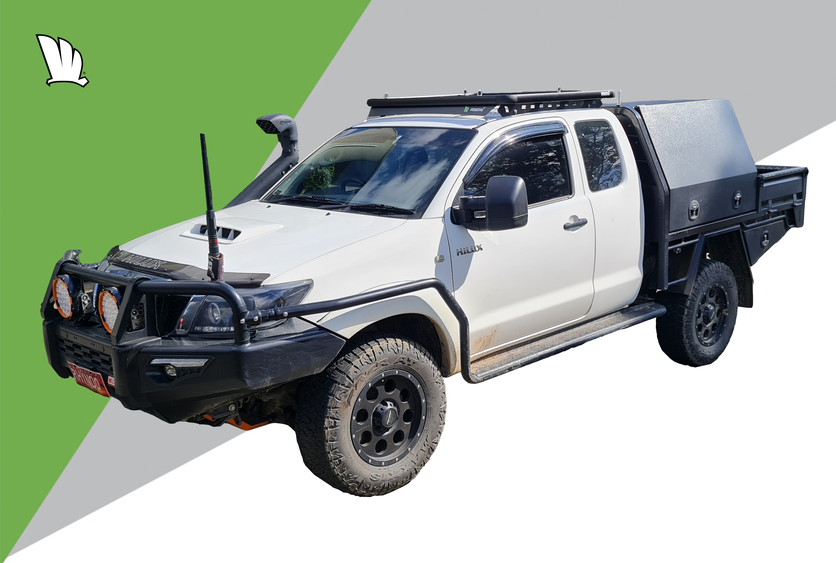 Modified 2015 HiLux with a Wedgetail platform roof rack installed on the roof of the dual cabin.