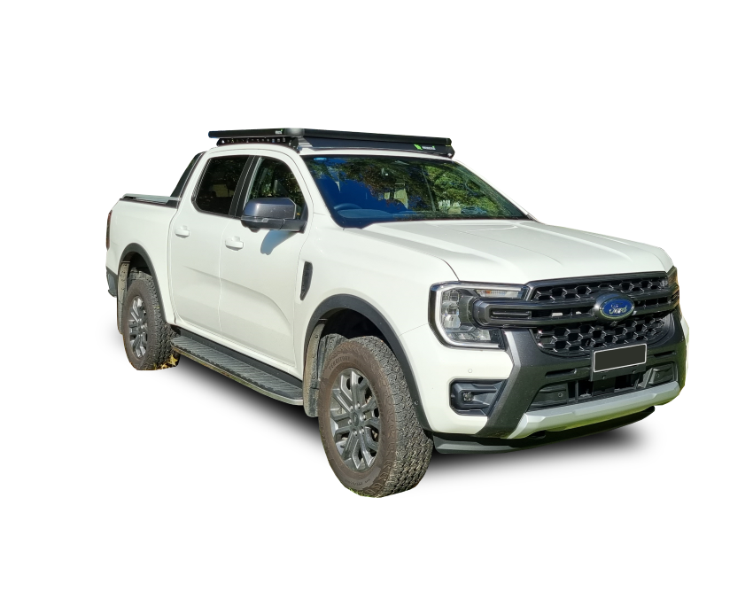 Image of Isuzu D-Max dual cab ute with a Wedgetail rack installed.